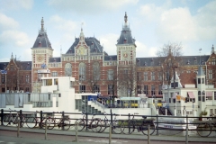 08Amsterdam_station